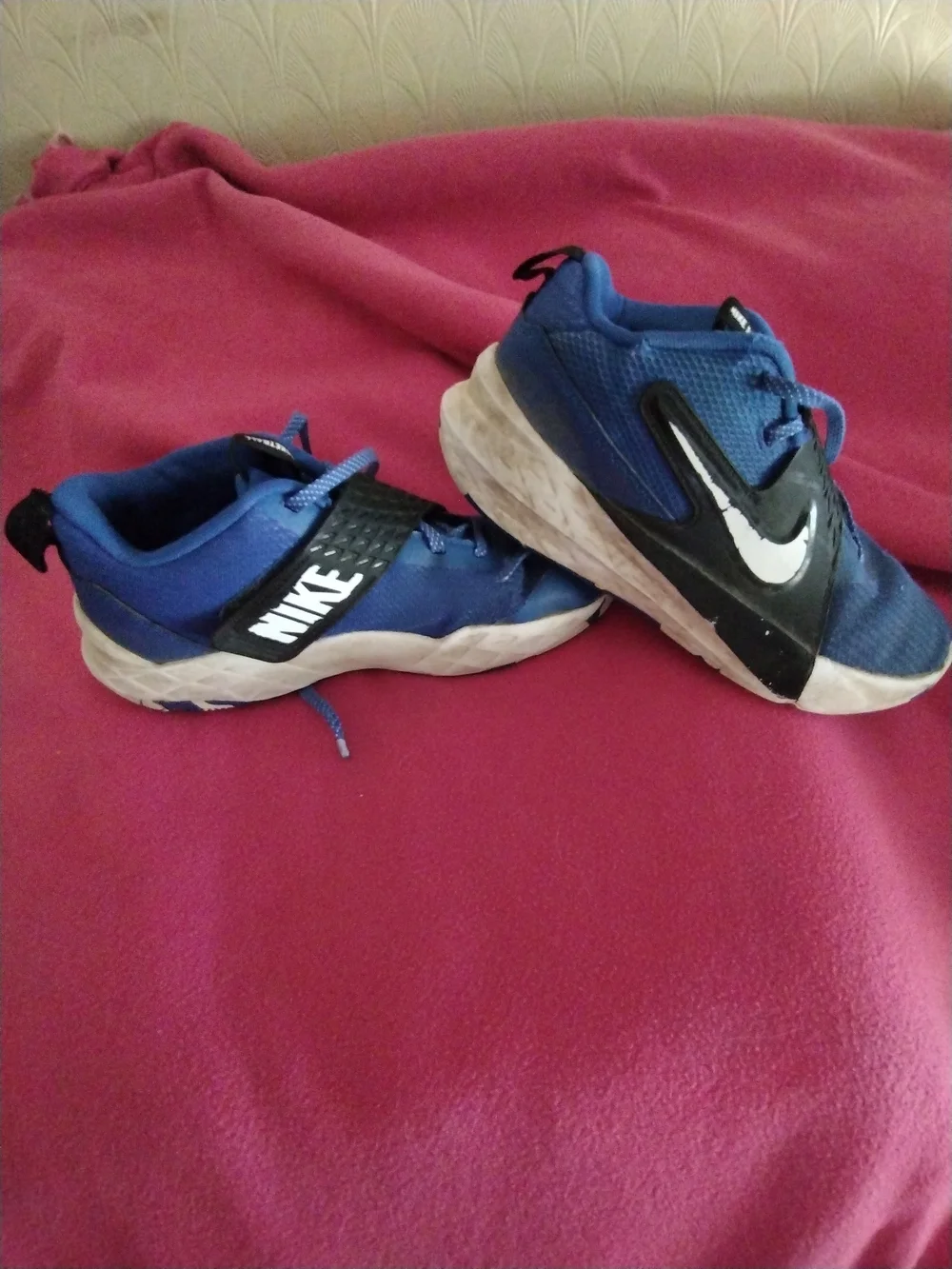 Boys Nikes